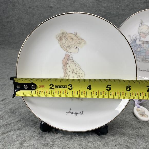 VTG PRECIOUS MOMENTS 6" Collector Plates August November December 1983 Japan - Picture 6 of 9